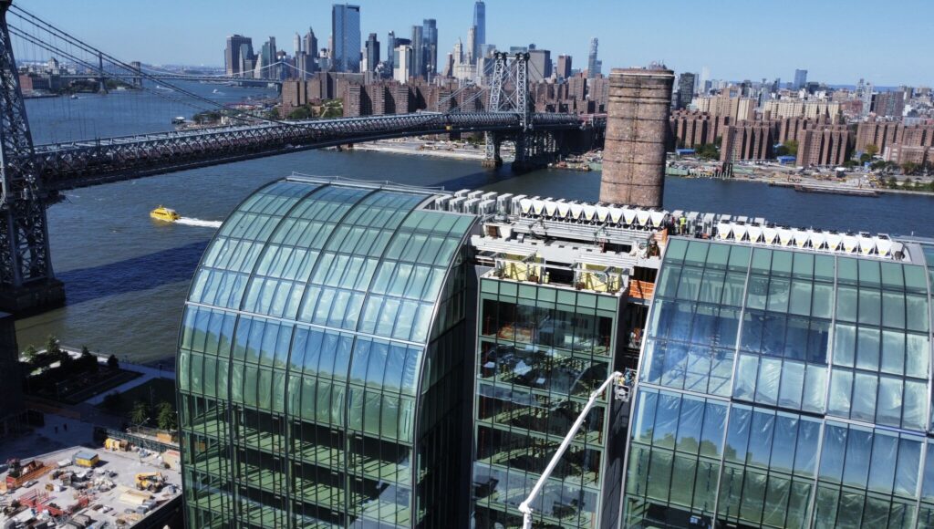 Tvitec Cricursa. Domino Sugar Refinery